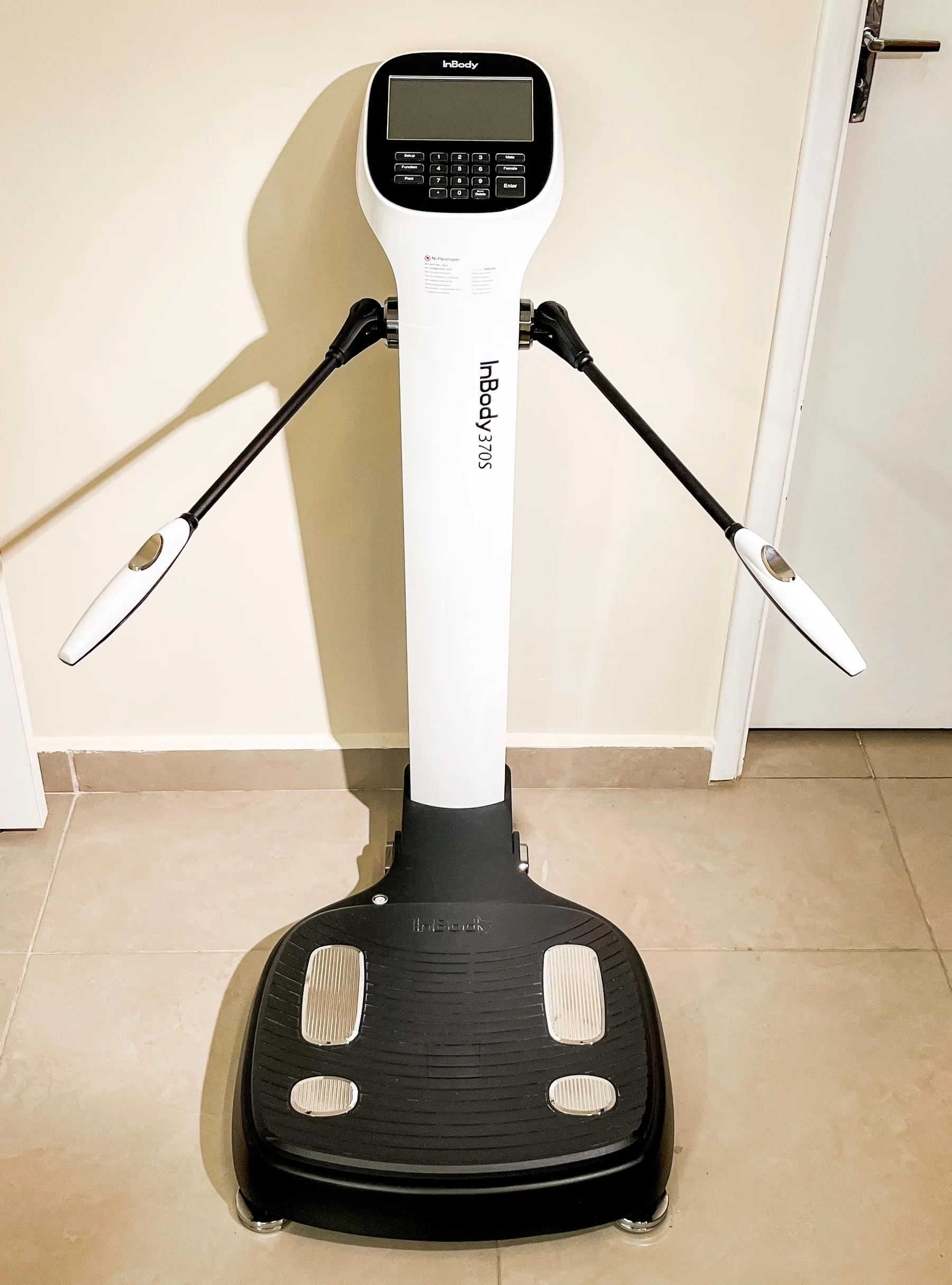 Equipamento de bioimpedância InBody 370S