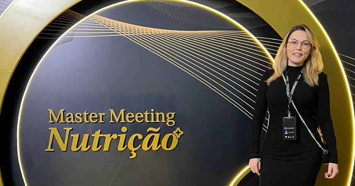 Camila Cavalari em evento de atualização profissional em nutrição